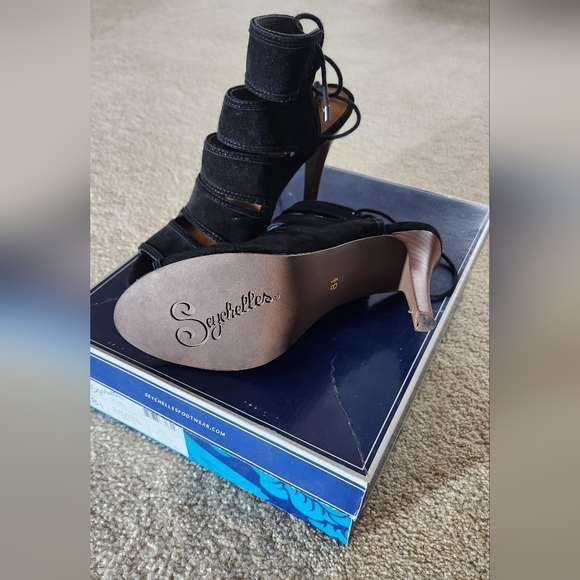 Seychelles Play Along Heel Black Suede - Picture 4 of 6